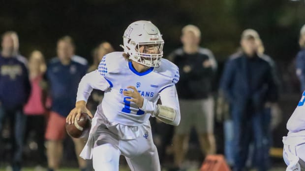 St. Francis quarterback Alessio Milivojevic